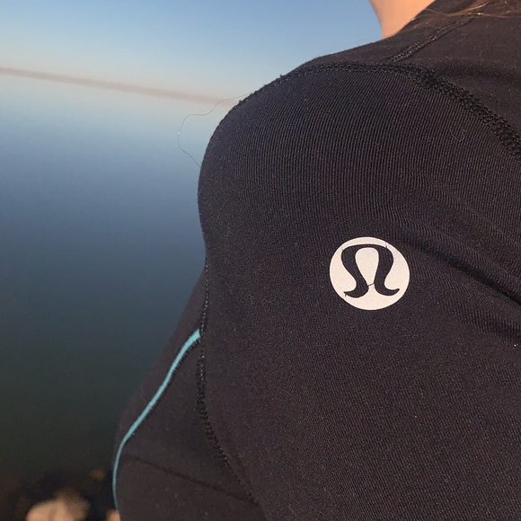 VINTAGE lululemon long sleeve🤩 - Picture 3 of 5